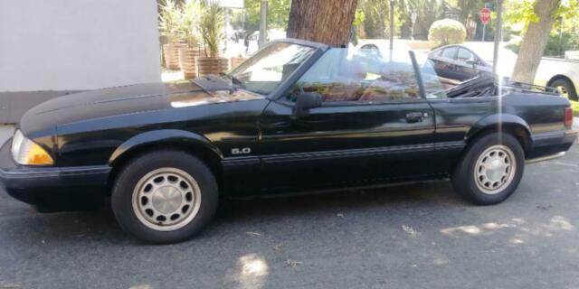 1989 Black Ford Mustang