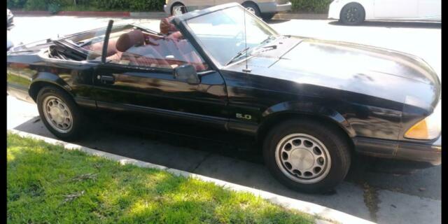1989 Black Ford Mustang
