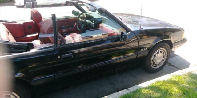 1989 Black Ford Mustang