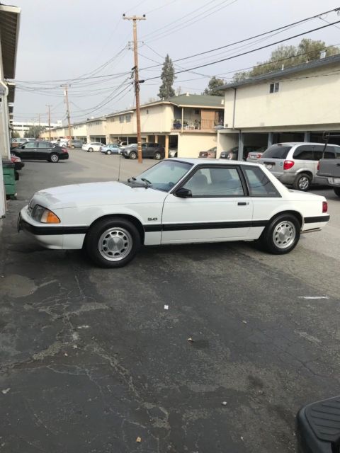 1989 Ford Mustang
