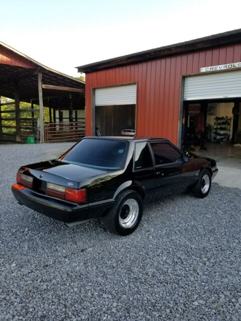 1989 Ford Mustang