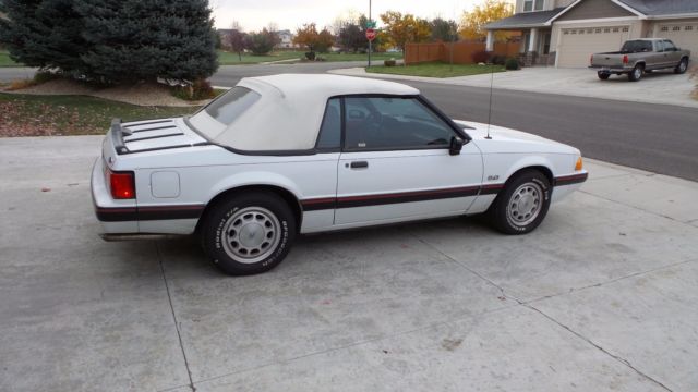 1989 Ford Mustang