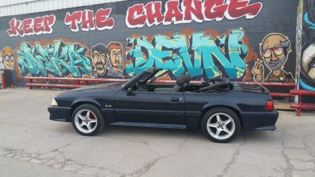 1989 Ford Mustang Convertible