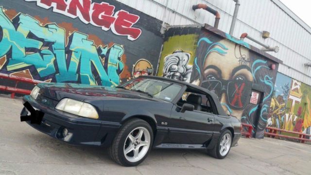 1989 Ford Mustang Convertible