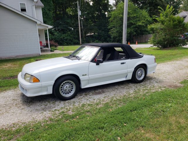 1989 Ford Mustang
