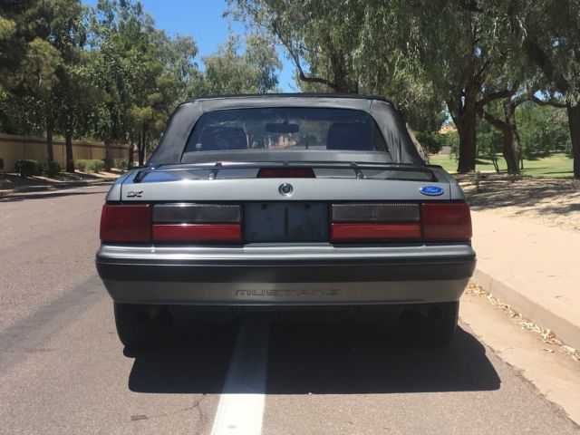 1989 Dark Gray Metallic Ford Mustang Convertible