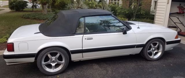 1989 White Ford Mustang Convertible