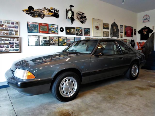 1989 Dark Grey Metalic Ford Mustang Coupe