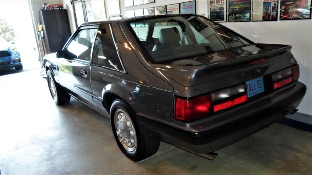 1989 Dark Grey Metalic Ford Mustang Coupe
