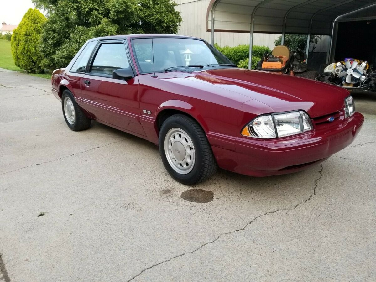 1989 Red Ford Mustang Coupe
