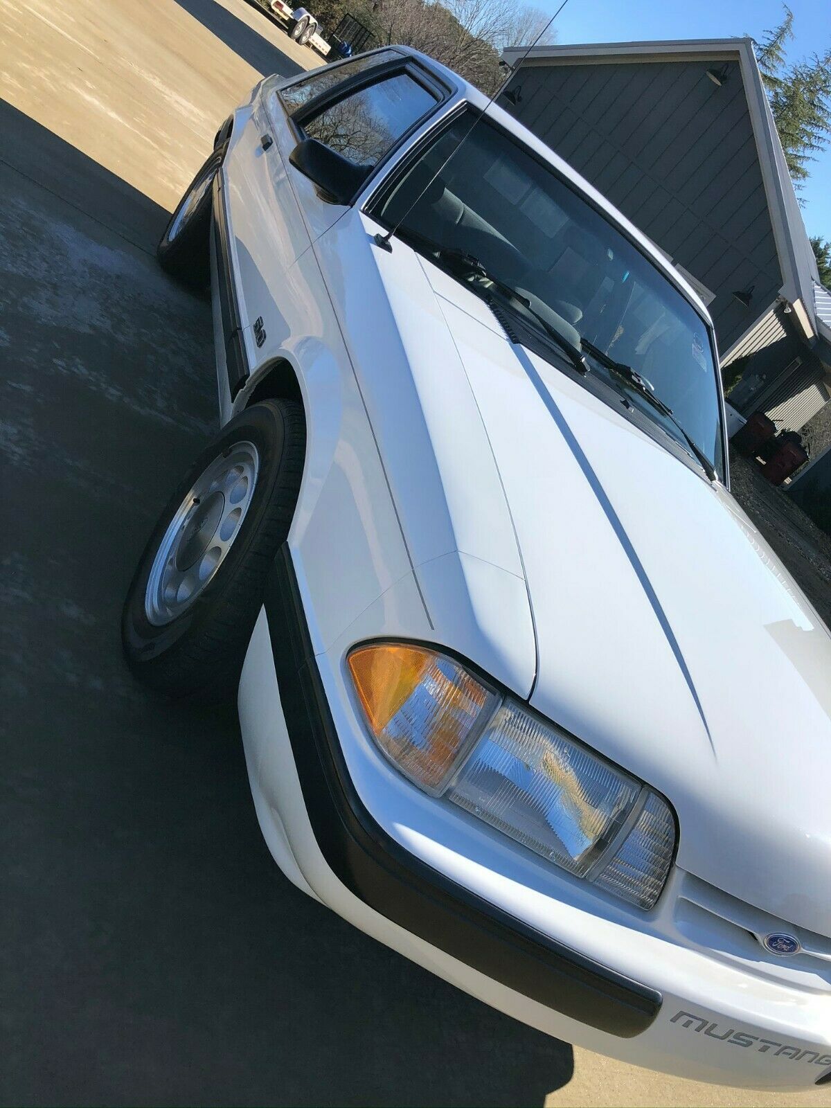 1989 White Ford Mustang Coupe