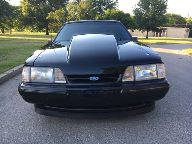 1989 Black Ford Mustang Coupe