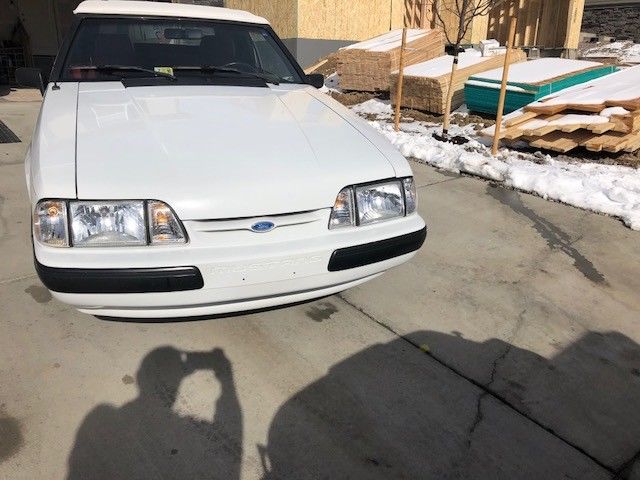 1989 WHITE Ford Mustang Convertible