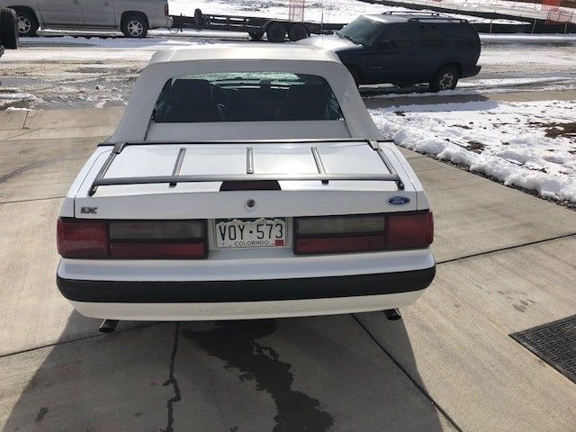 1989 WHITE Ford Mustang Convertible