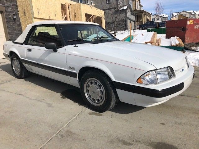 1989 WHITE Ford Mustang Convertible
