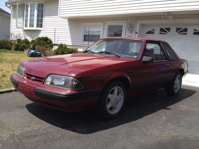1989 Red Ford Mustang Coupe