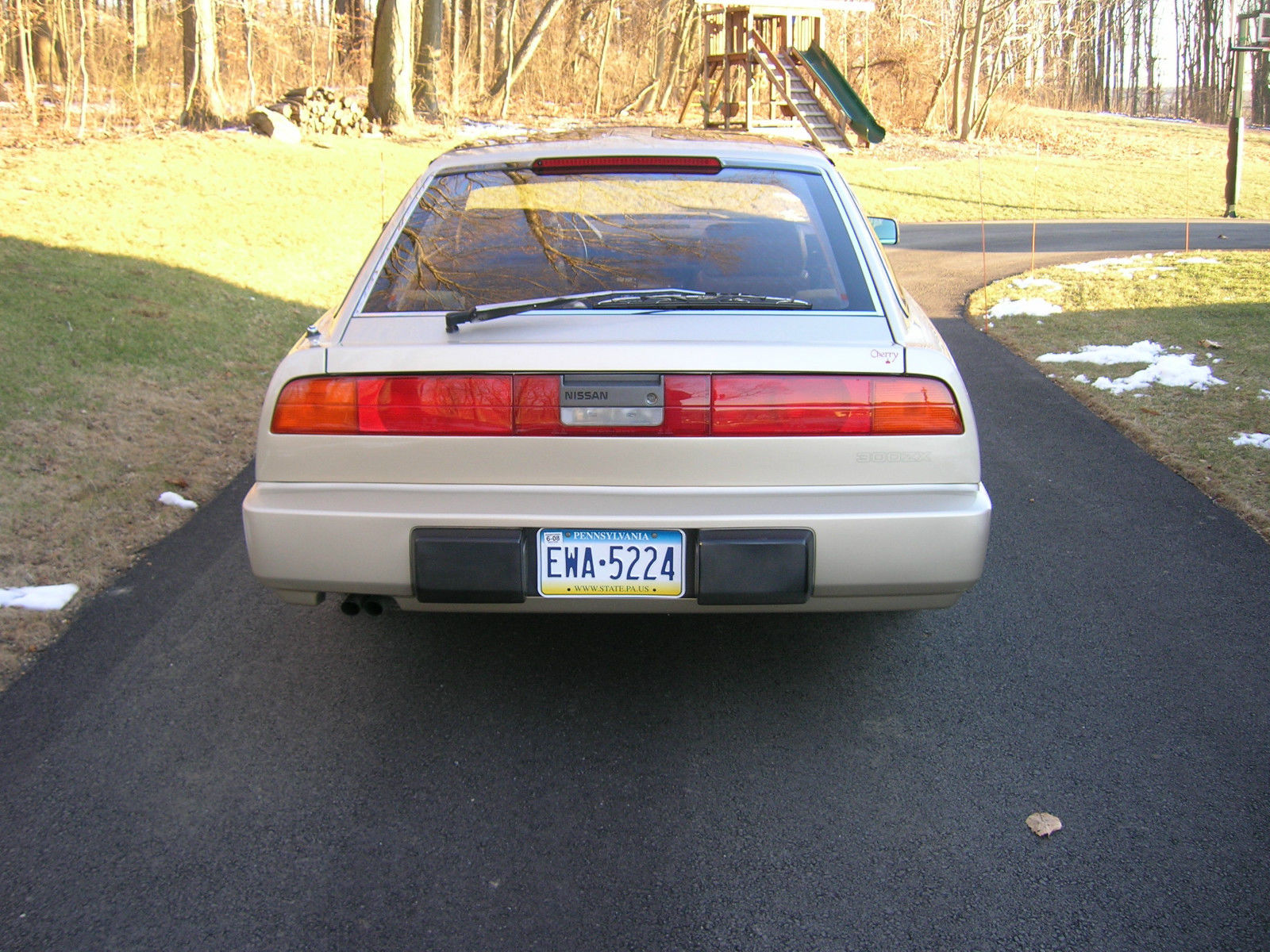 1989 Champagne Pearl Nissan 300ZX Coupe with T-Tops