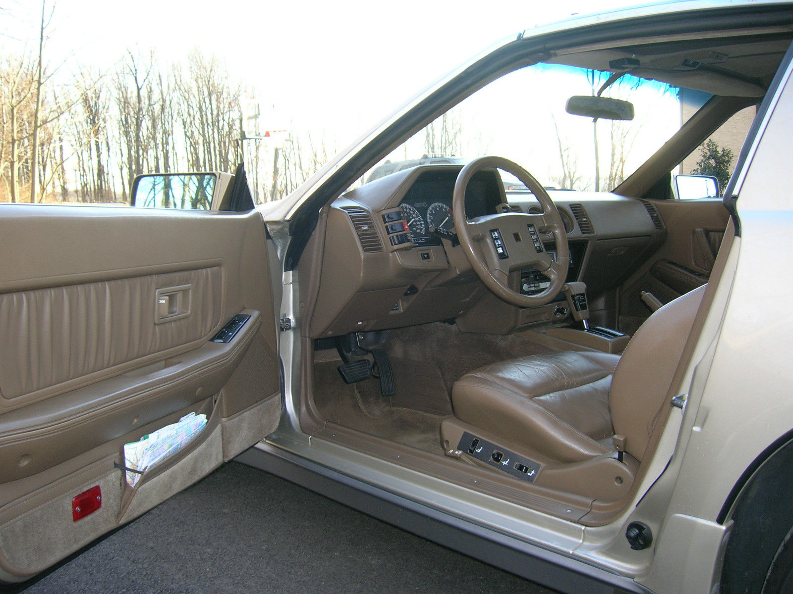 1989 Champagne Pearl Nissan 300ZX Coupe with T-Tops