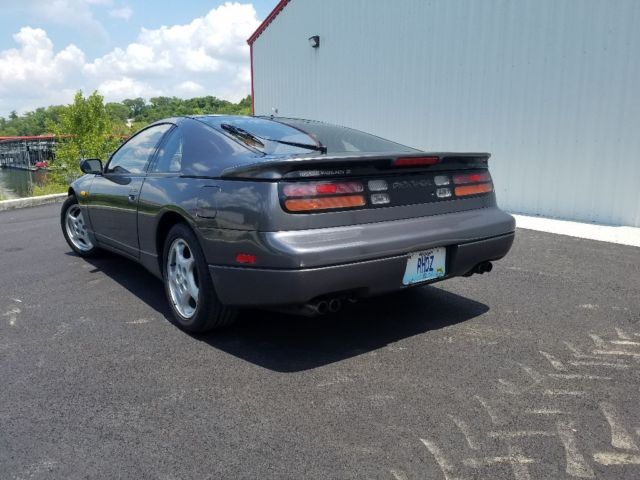 1989 Gray Nissan 300ZX Coupe