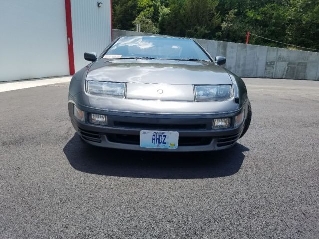 1989 Gray Nissan 300ZX Coupe