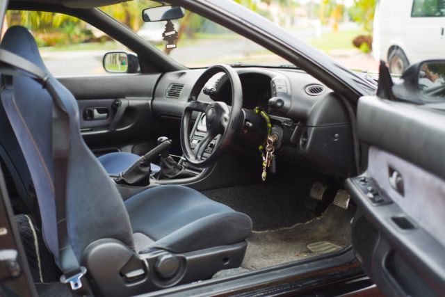 1989 Gray Nissan GT-R Coupe