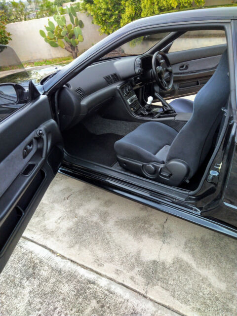 1989 Black Nissan GT-R Coupe