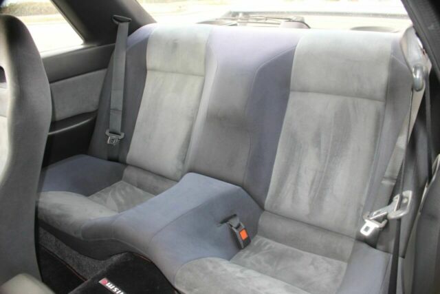 1989 Gray Nissan GT-R Coupe