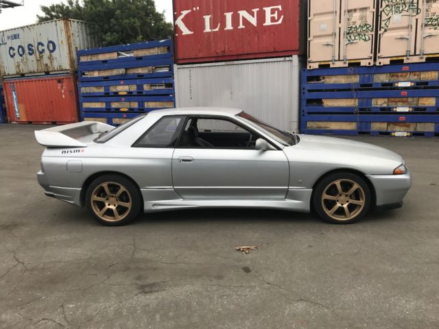 1989 Silver Nissan GT-R Coupe