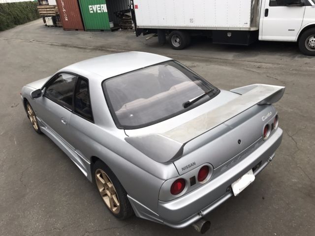 1989 Silver Nissan GT-R Coupe