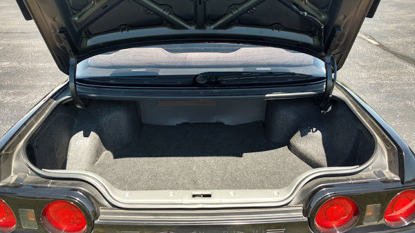 1989 Black Nissan Skyline Coupe