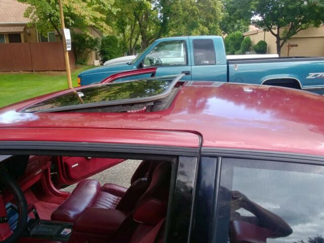 1989 Burgundy Oldsmobile Toronado Coupe