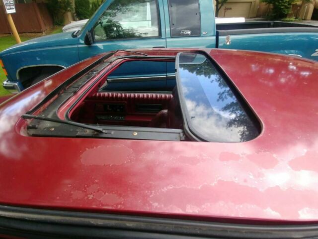 1989 Burgundy Oldsmobile Toronado Coupe