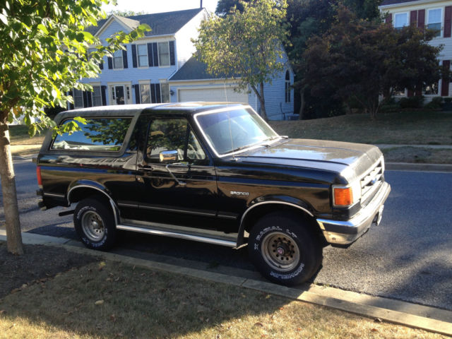 1989 Black Ford Bronco SUV