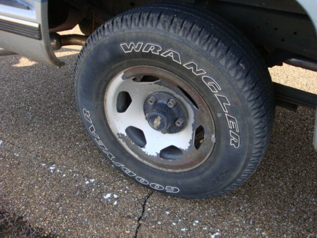 1989 Blue Chevrolet Silverado 1500 Standard Cab Pickup