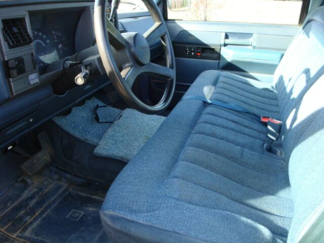 1989 Blue Chevrolet Silverado 1500 Standard Cab Pickup