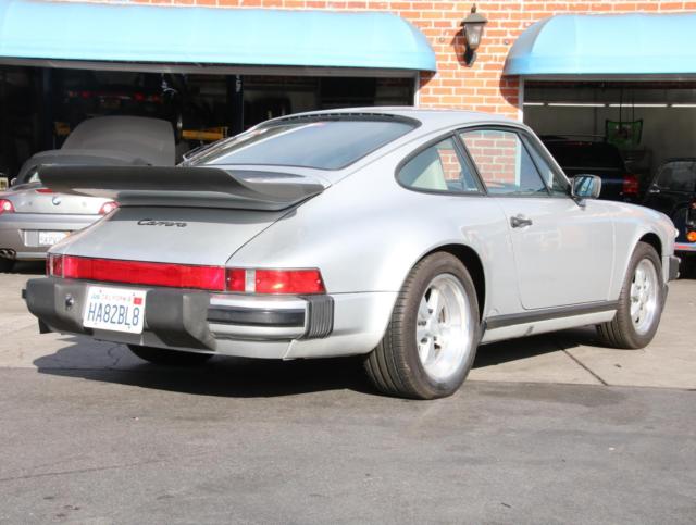 1989 -- Porsche 911 Coupe