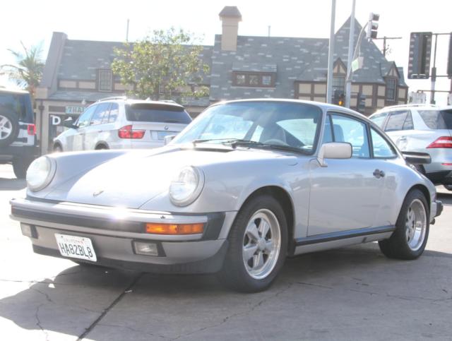 1989 -- Porsche 911 Coupe