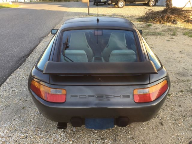 1989 Slate Gray Metallic Porsche 928 Coupe