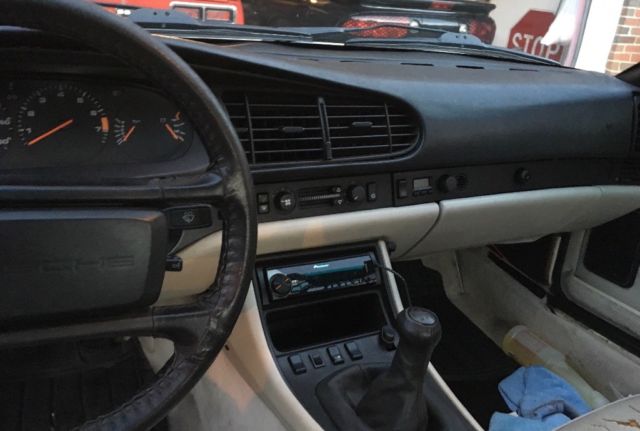 1989 White Porsche 944 Coupe