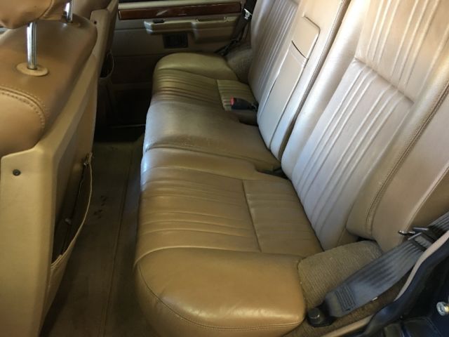 1989 Chamonix White Land Rover Range Rover SUV