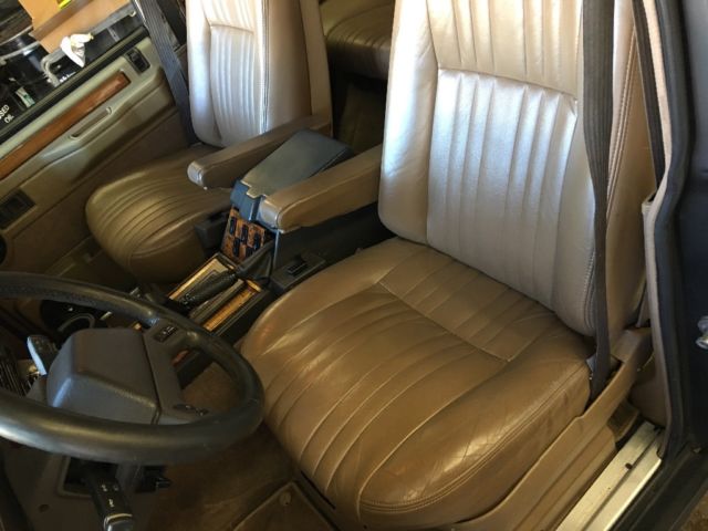 1989 Chamonix White Land Rover Range Rover SUV