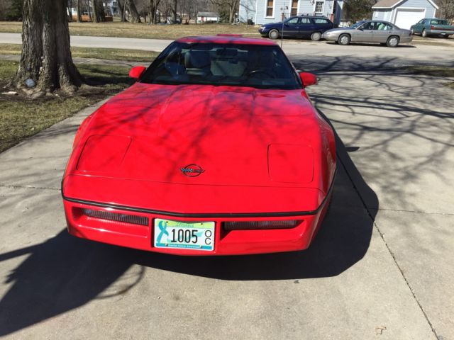 1989 Red Chevrolet Corvette Coupe