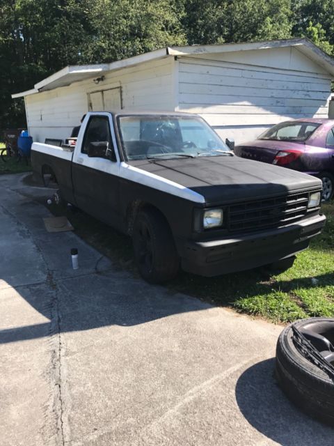 1989 Black Chevrolet S-10
