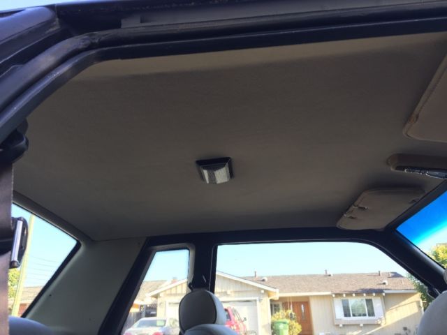 1989 White Ford Mustang Coupe