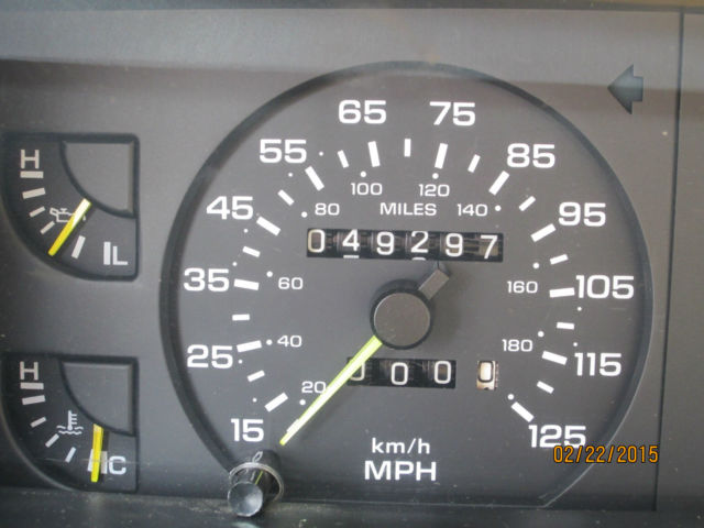 1989 Yellow cream Chrysler Town &- Country Convertible