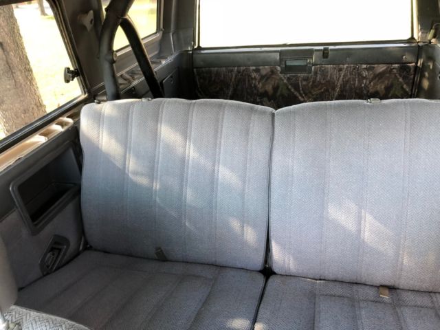 1989 Silver / Black Toyota 4Runner SUV