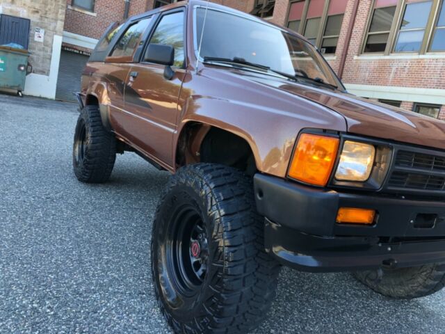 1989 Brown Toyota 4Runner SUV