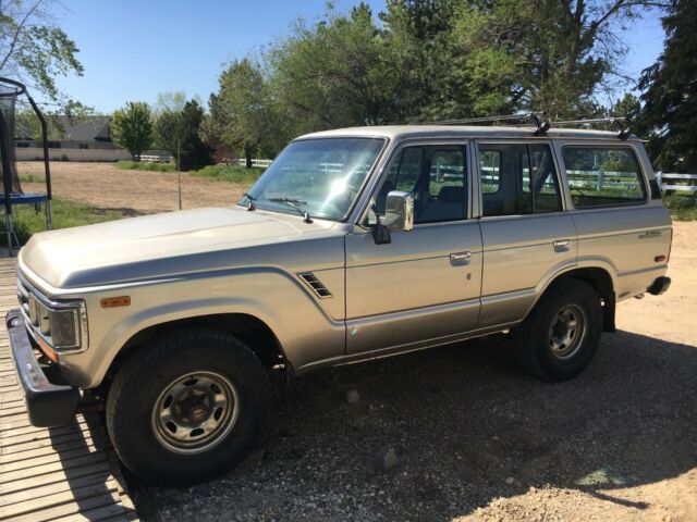 1989 Beige metallic Toyota Land Cruiser