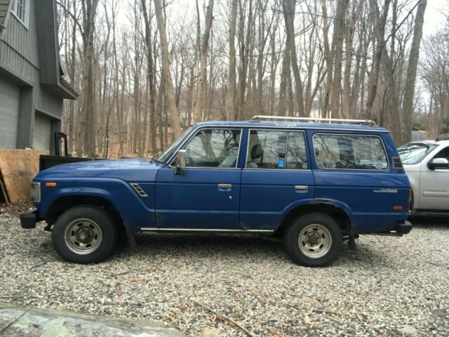 1989 Blue Toyota Land Cruiser Wagon