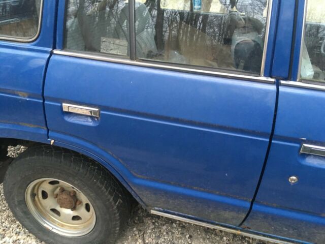 1989 Blue Toyota Land Cruiser Wagon